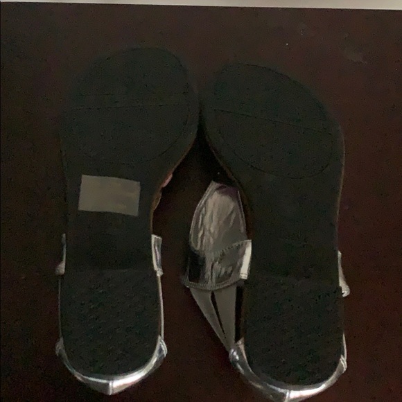 Sandals - Picture 5 of 5